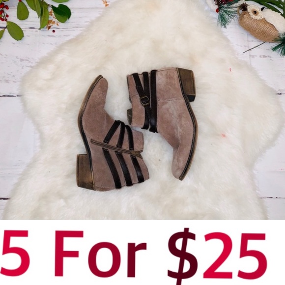 White Mountain Shoes - Gray genuine leather suede ankle boots
